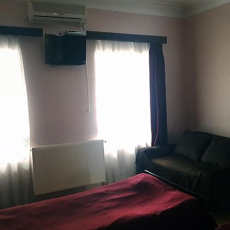 Homestay Nika Тбілісі Екстер'єр фото