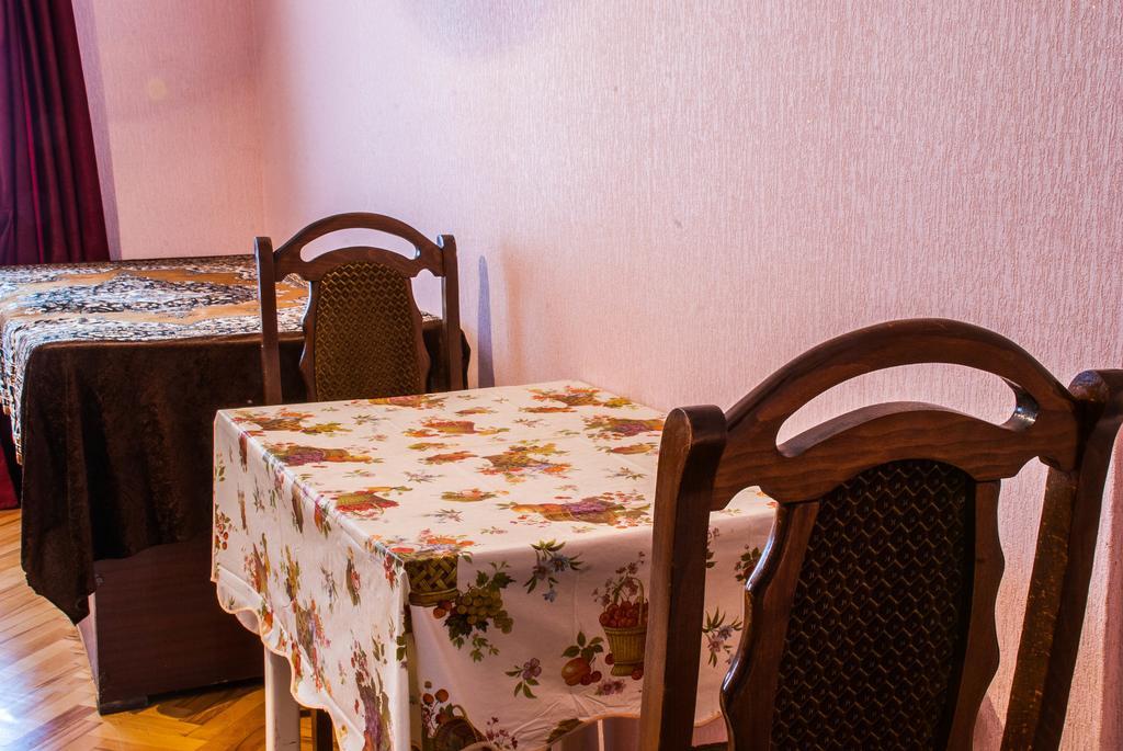 Homestay Nika Тбілісі Екстер'єр фото