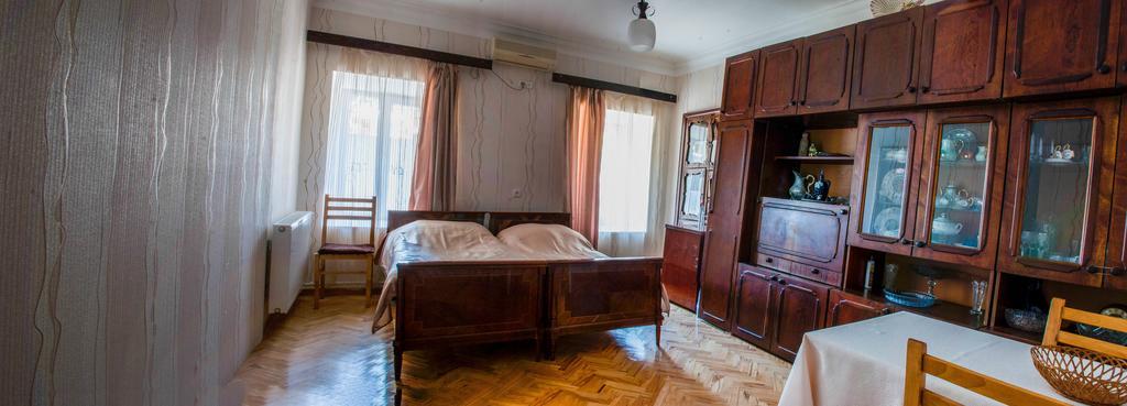 Homestay Nika Тбілісі Екстер'єр фото