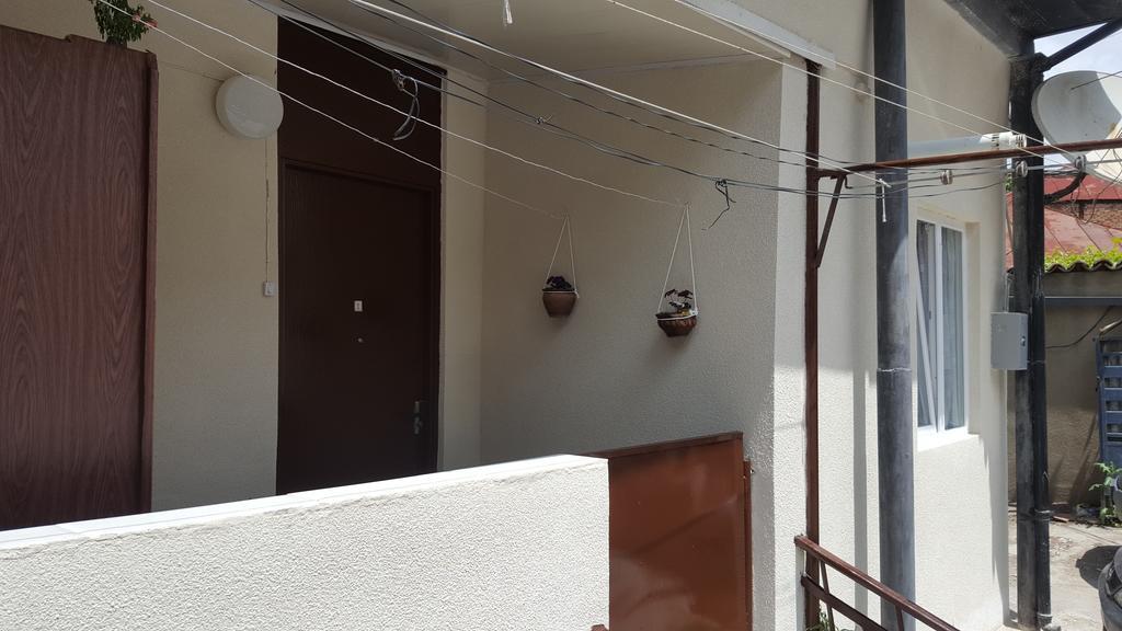 Homestay Nika Тбілісі Екстер'єр фото